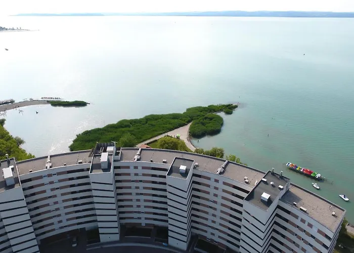 Club 218 Wellness Sunset Gold Apartment Siofok